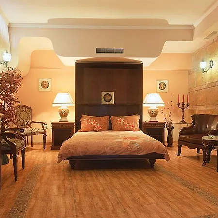 Boutique Boris Palace & Restaurant 4*