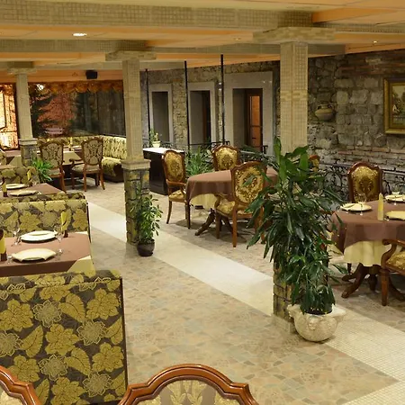 Отель Boutique Boris Palace & Restaurant 4*