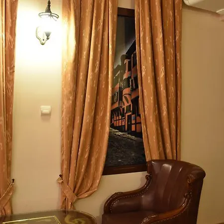 Boutique Boris Palace & Restaurant Отель Пловдив