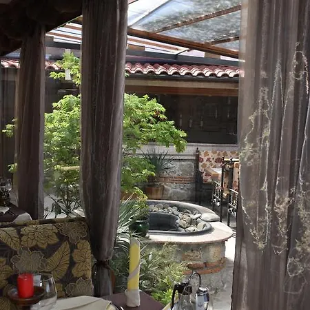 Boutique Boris Palace & Restaurant Отель Пловдив