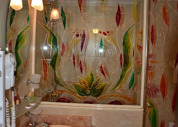 Boutique Boris Palace & Restaurant 4*