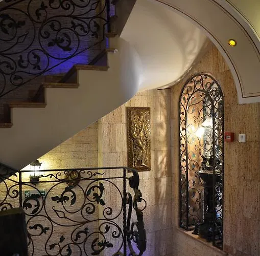 Boutique Boris Palace & Restaurant Hotel 4*