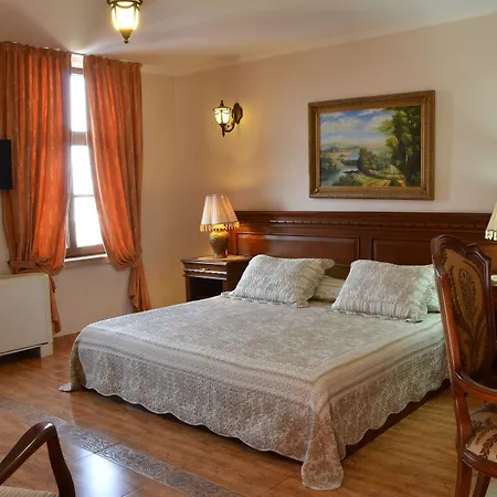 Boutique Boris Palace & Restaurant Hotel