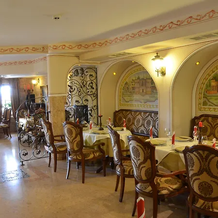 Boutique Boris Palace & Restaurant Hotel